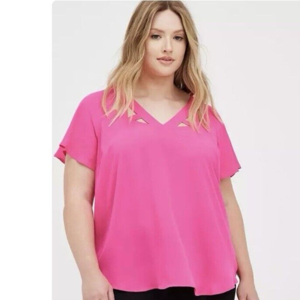 Torrid Hot Pink Georgette Cage Front Flutter Sleeve Blouse Size 3X